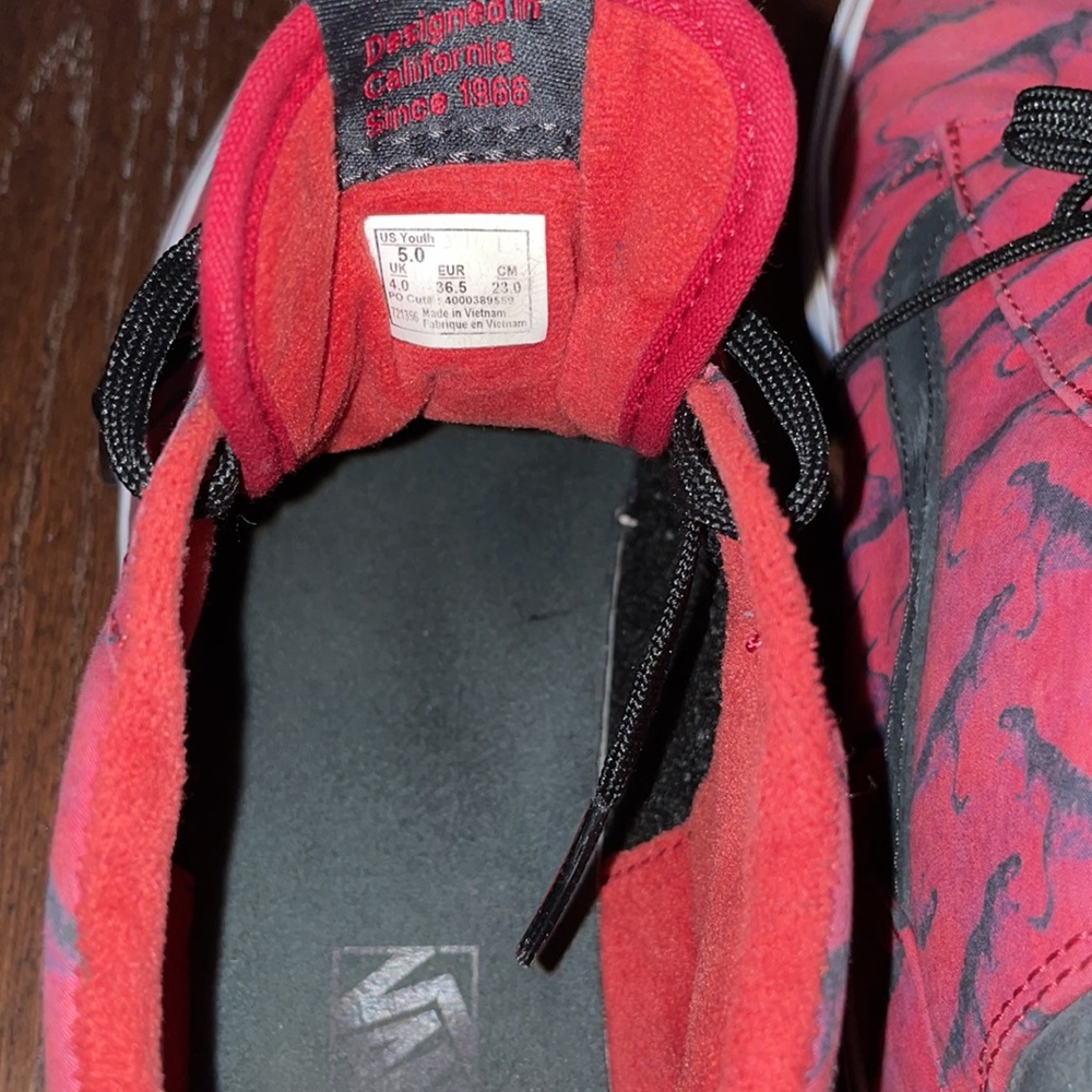 Vans High Top Dinosaur Sneakers - 5Y - Picture 6 of 7